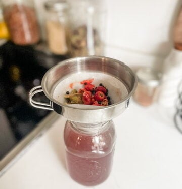 immune support elderberry rosehips and mullein tea 