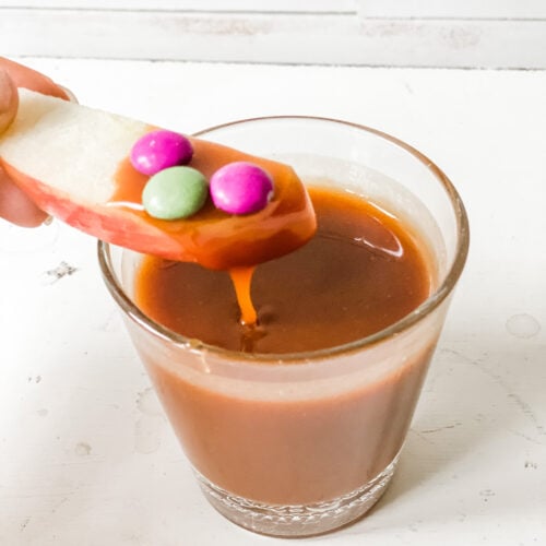 easy homemade caramel sauce for caramel apples, lattes, and desserts