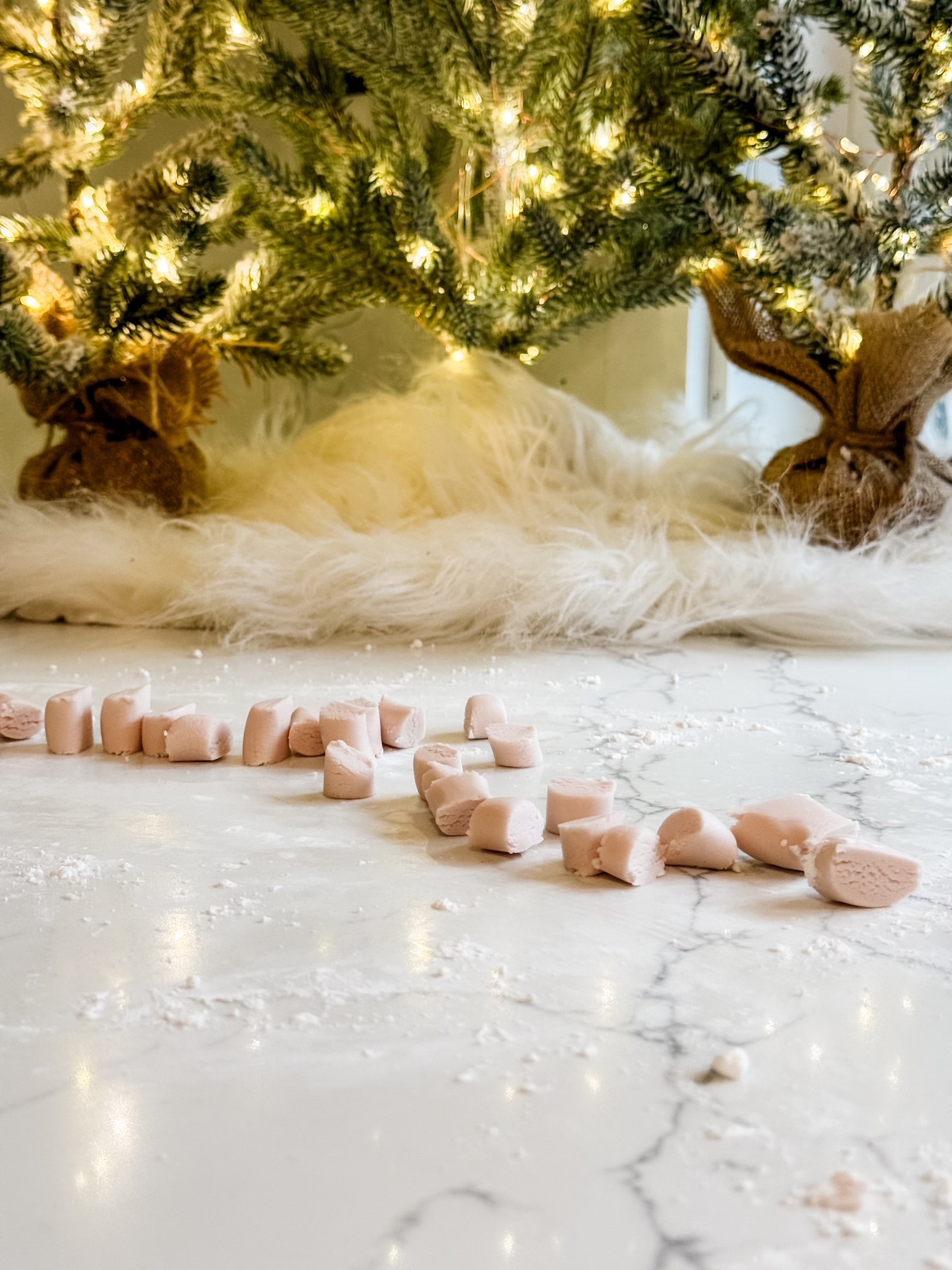 Meta Description (SEO): Learn how to make old-fashioned butter mints at home with this easy, creamy recipe. These melt-in-your-mouth mints are perfect for Christmas gifting, parties, and nostalgic holiday treats.